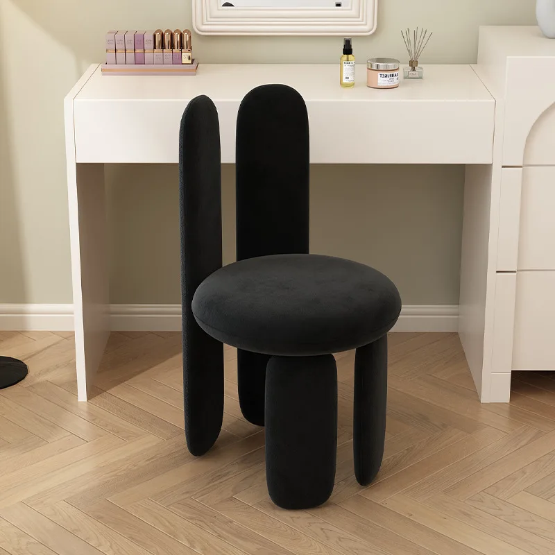 Cadeira de quarto feminina, de - Furniture Lighting & Decor Magazine avaliação e preço