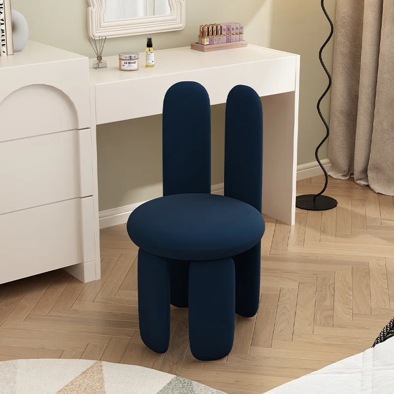 Cadeira de quarto feminina, de - Furniture Lighting & Decor Magazine avaliação e preço